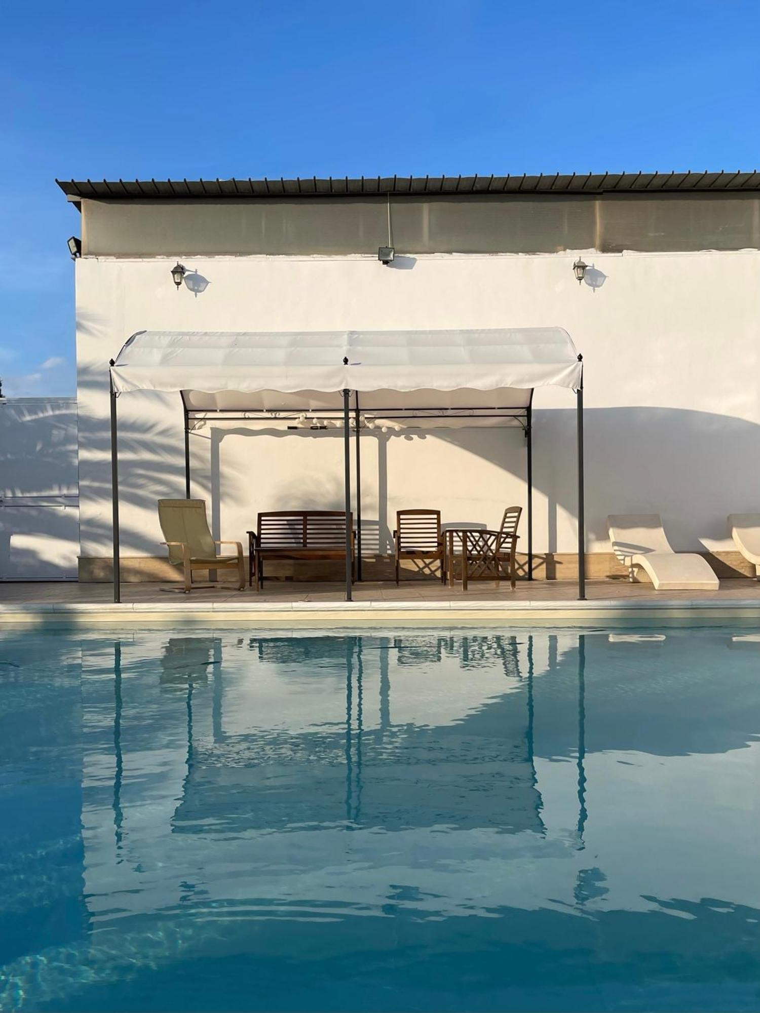 Villa Ramadia Floridia Exteriör bild